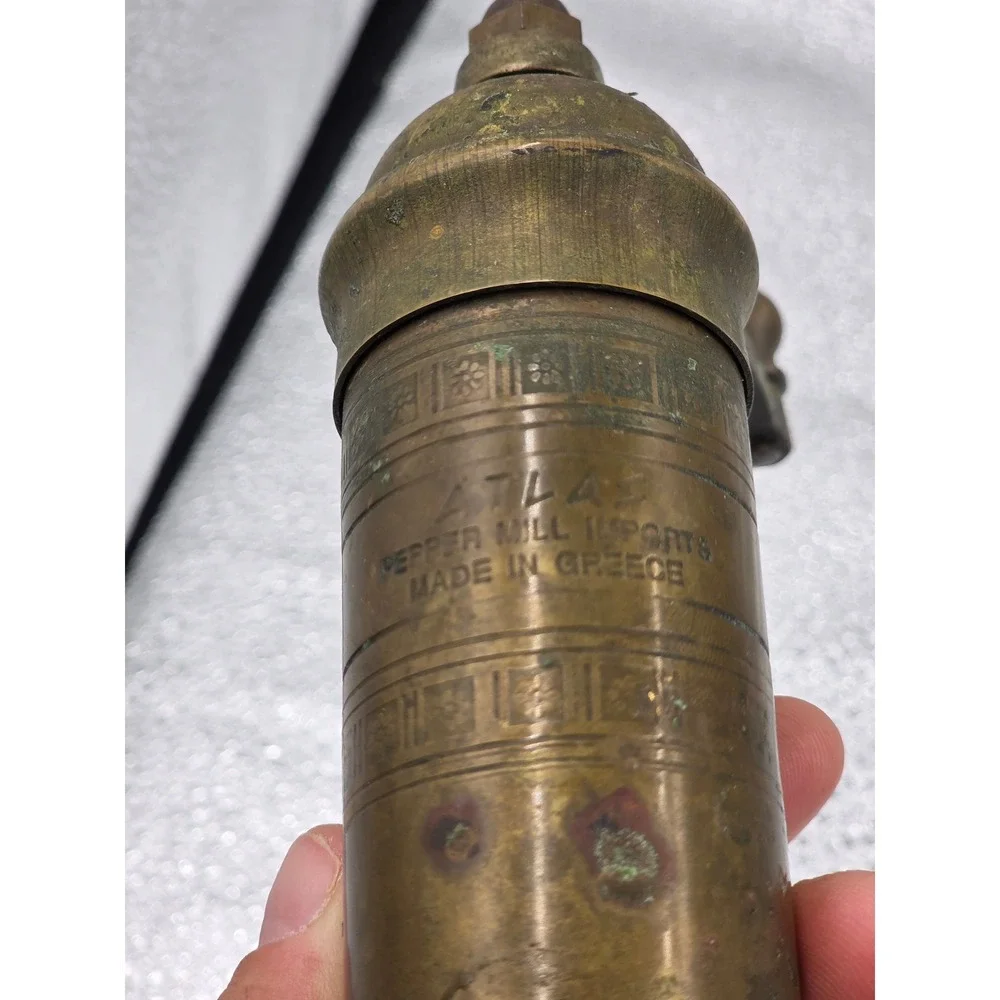 Vintage Atlas Brass Pepper Mill Grinder Made in Greece Hand Crank 8.5 Inch O1